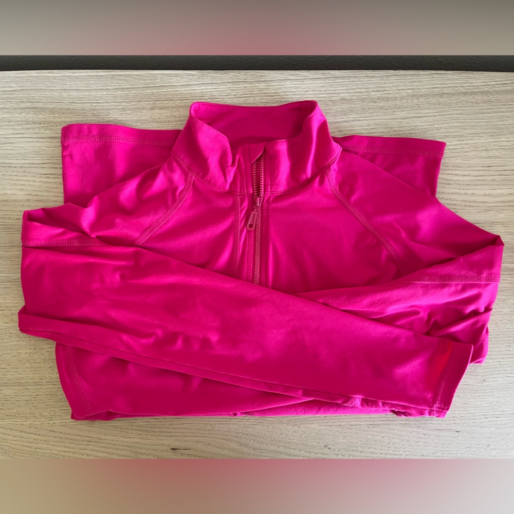Mountain Hardwear hot pink 1/4 zip base layer